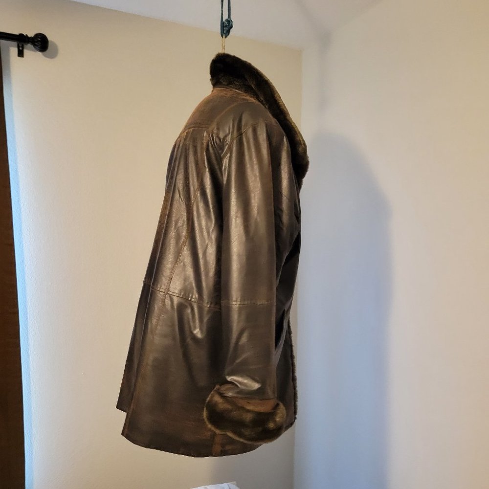 WOMENS VINTAGE FAUX LEATHER JACKET WITH THE FUR....VINTAGE DRESSBARN JACKET - Picture 5 of 17